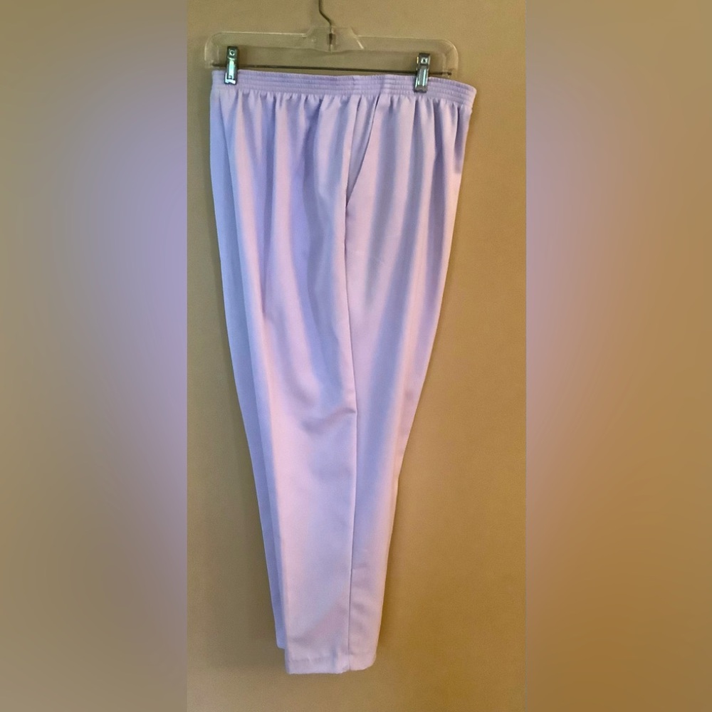 Alfred Dunner light lilac pants size 16